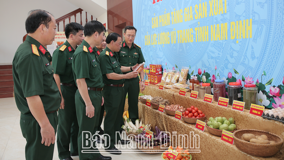 Học tập và làm theo tư tưởng, đạo đức, phong cách Hồ Chí Minh: Ngành Hậu cần Quân đội làm theo lời Bác
